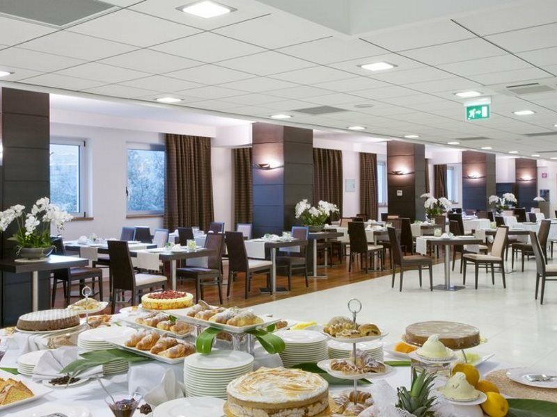 Holiday Inn Salerno-Cava De' Tirreni By Ihg Exterior foto